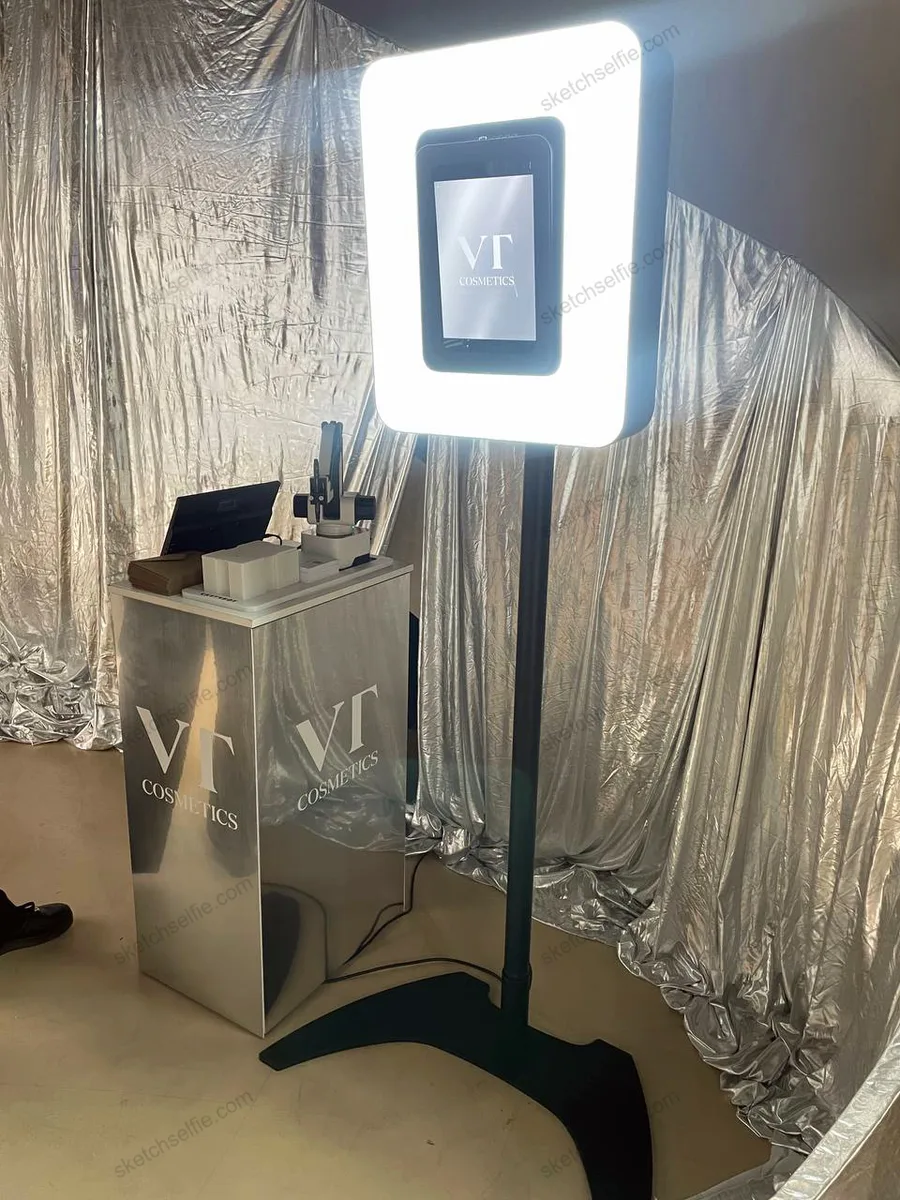 sketch robot at corporate presentation