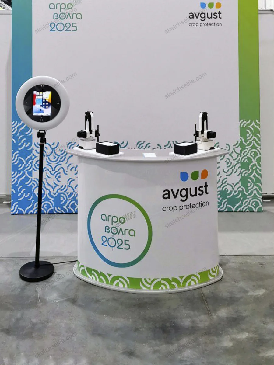 two sketch robots at exhibition booth